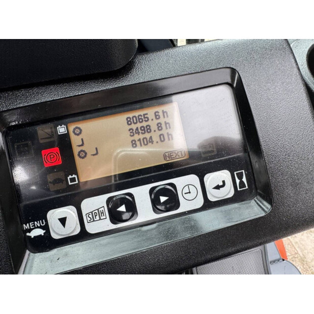 2014 تويوتا 8FBET16-46804461