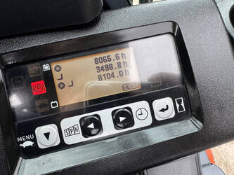 2014-toyota-8fbet16-1447006-46804461