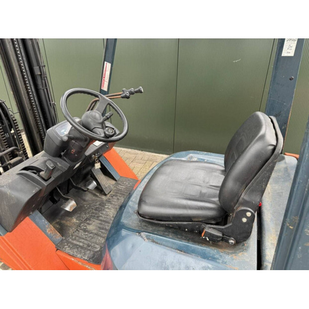 2003 تويوتا 42-7FG25-46804474