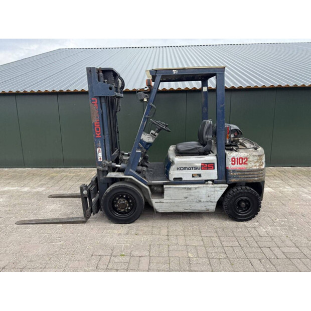 1989 كوماتسو FG25T-11E-46804480