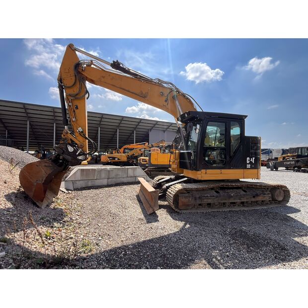 2020 Caterpillar 325FLCR-46805604