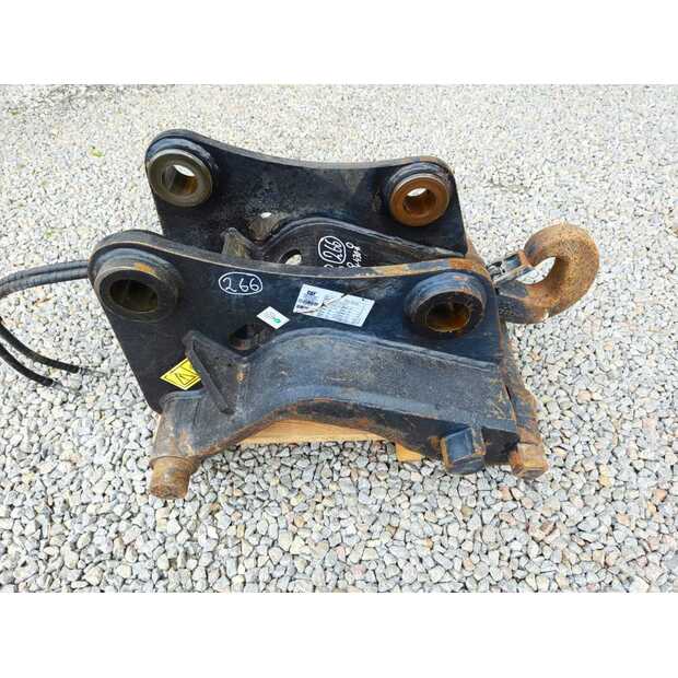 2022 Oil Quick OQ70/55-46805768