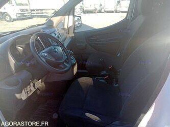 2019-nissan-nv200-1447069-46807328