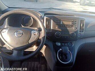 2019-nissan-nv200-1447069-46807329