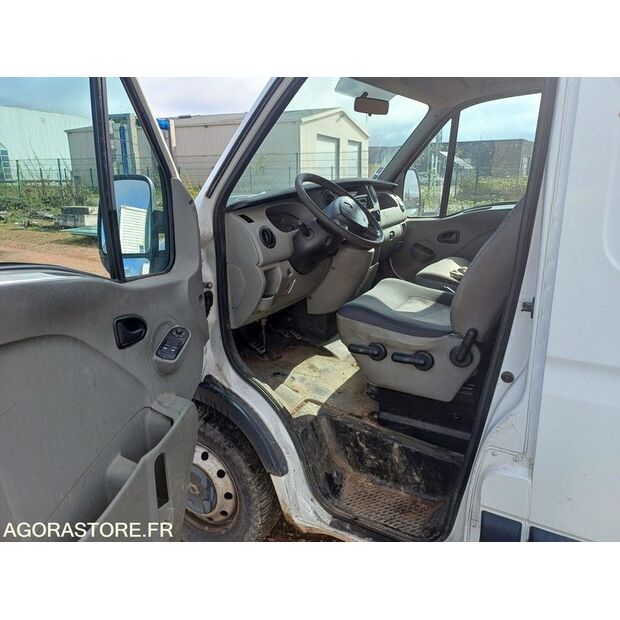 2004 Renault Master-46807395