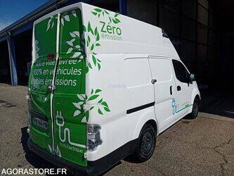 2020-nissan-nv200-1447082-46807502