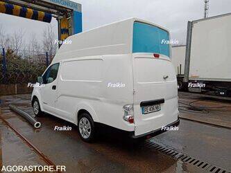 2019-nissan-nv200-1447083-46807520