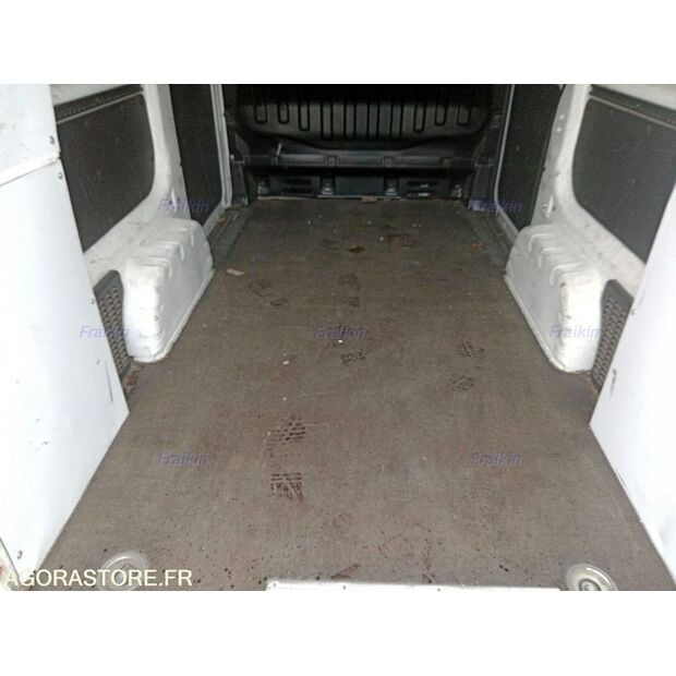 2019 NISSAN NV200-46807531