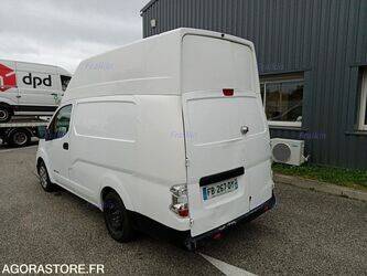 2018-nissan-nv200-1447084-46807534