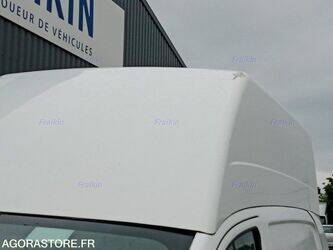 2018-nissan-nv200-1447084-46807536