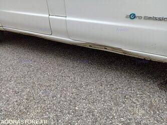 2018-nissan-nv200-1447084-46807539