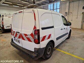 2015-peugeot-partner-1447094-46807669