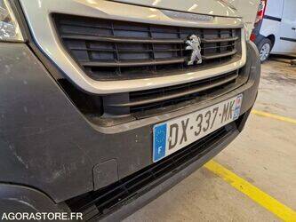 2015-peugeot-partner-1447094-46807675