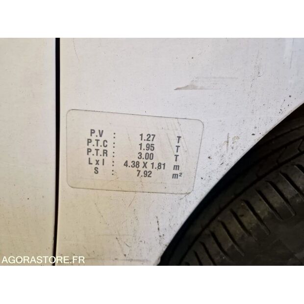 2015 Peugeot PARTNER-46807681