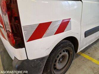 2015-peugeot-partner-1447094-46807692