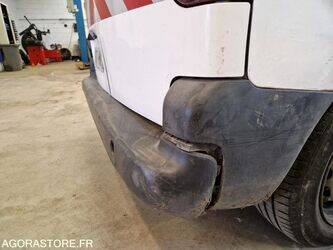 2015-peugeot-partner-1447094-46807693