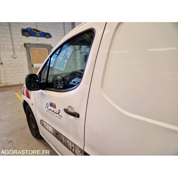 2015 Peugeot PARTNER-46807706