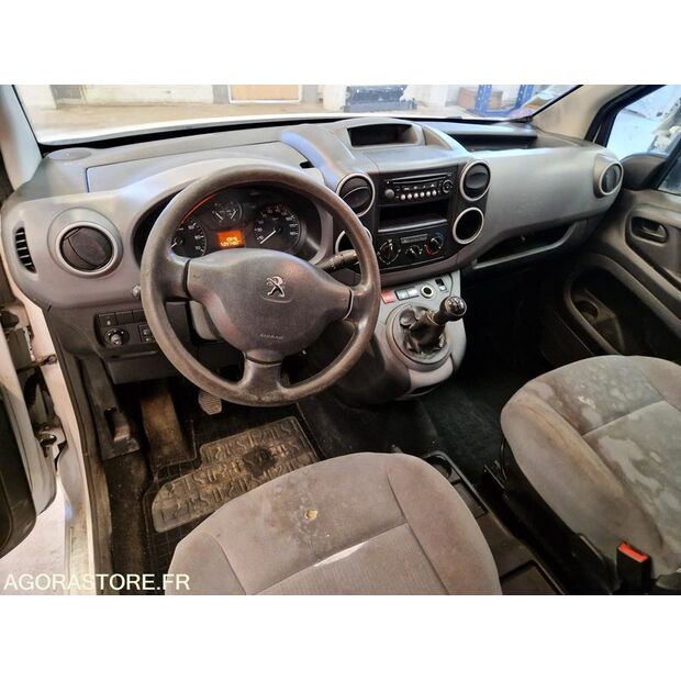 2015 Peugeot PARTNER-46807707