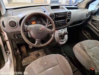 2015-peugeot-partner-1447094-46807707