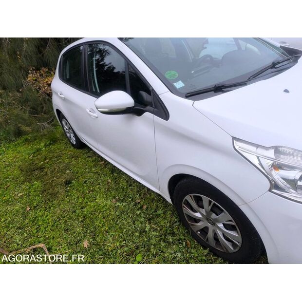 2018 Peugeot 208-46807735