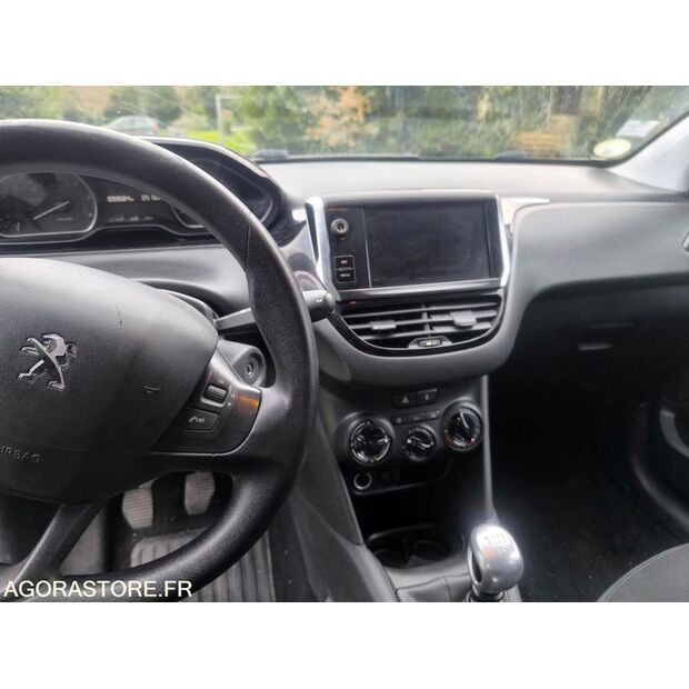 2018 Peugeot 208-46807736