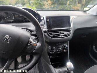 2018-peugeot-208-1447097-46807736