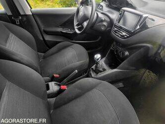 2018-peugeot-208-1447097-46807738