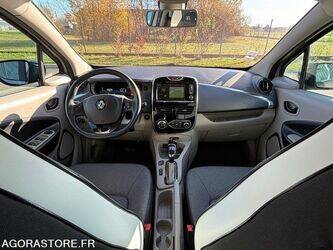 2015-renault-zoe-1447100-46807782