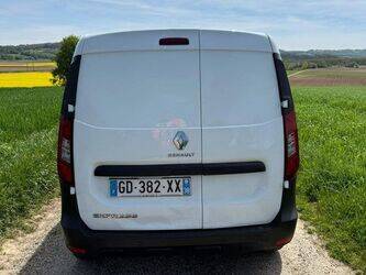 2021-renault-express-1447101-46807806