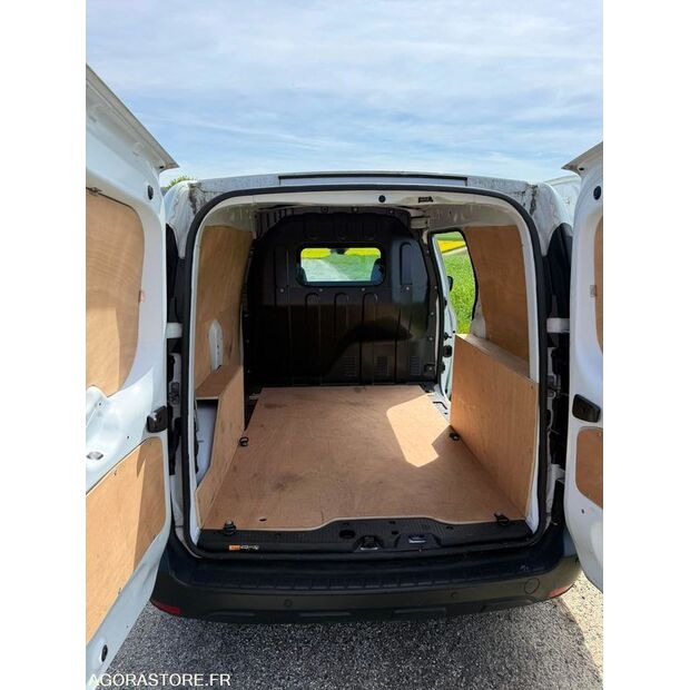 2021 Renault Express-46807809