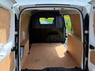 2021-renault-express-1447101-46807809