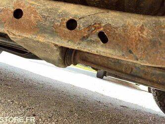 2004-mitsubishi-pajero-1447108-46807883