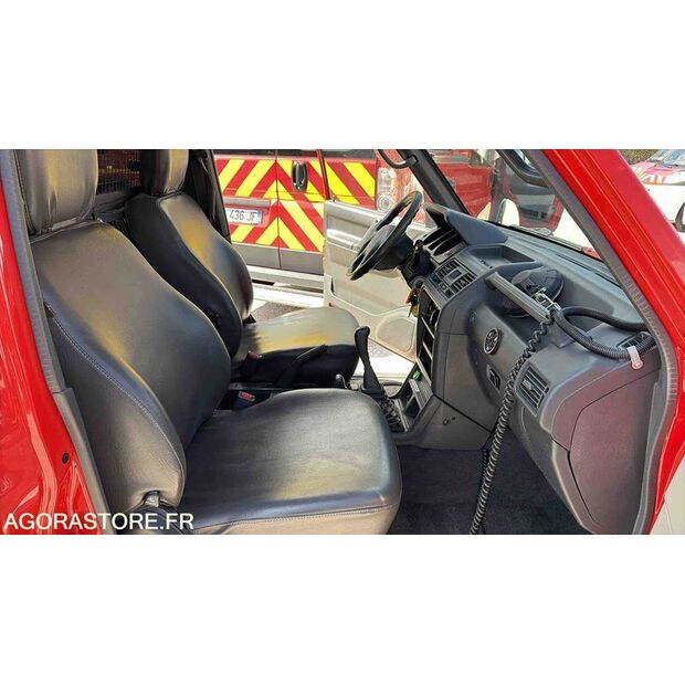 2004 MITSUBISHI Pajero-46807893