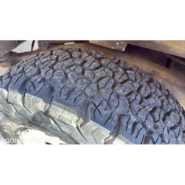 2004 MITSUBISHI Pajero-46807904