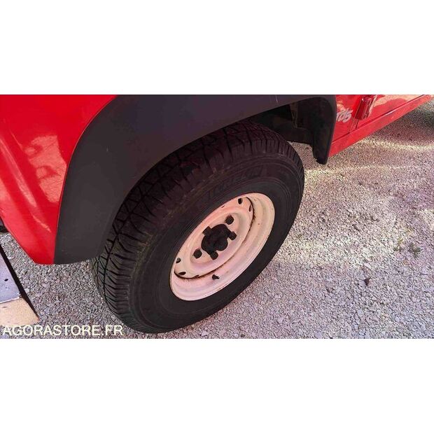 2003 Land Rover Defender-46808005