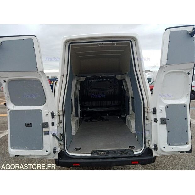 2020 NISSAN NV200-46808209