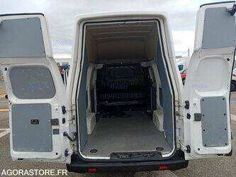 2020-nissan-nv200-1447122-46808209