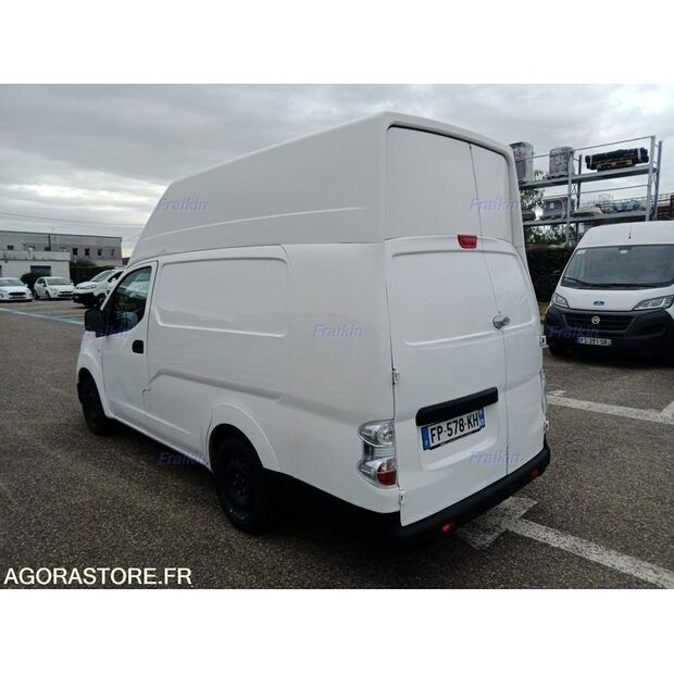 2020 NISSAN NV200-46808212