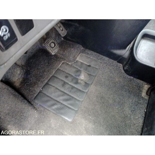 2020 NISSAN NV200-46808213