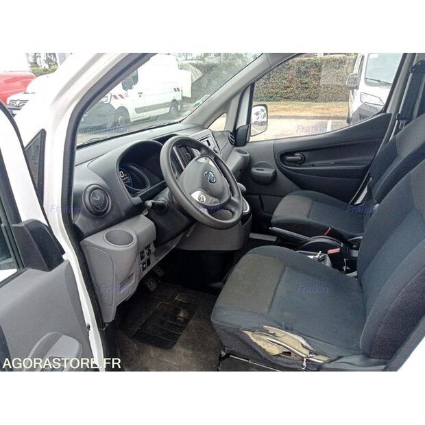2020 NISSAN NV200-46808215