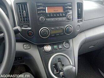 2020-nissan-nv200-1447122-46808216