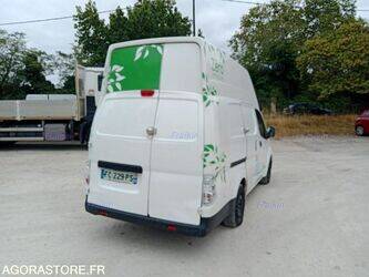 2018-nissan-nv200-1447125-46808258