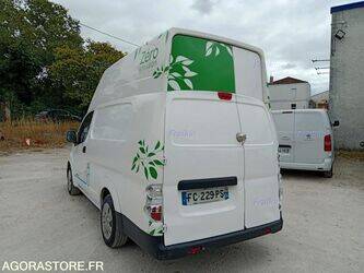 2018-nissan-nv200-1447125-46808259