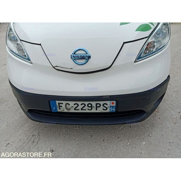 2018 NISSAN NV200-46808262