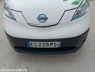 2018-nissan-nv200-1447125-46808262