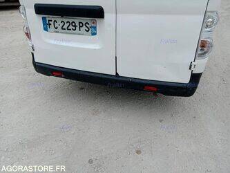 2018-nissan-nv200-1447125-46808264