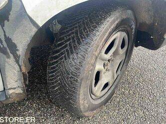 2020-dacia-duster-1447129-46808343