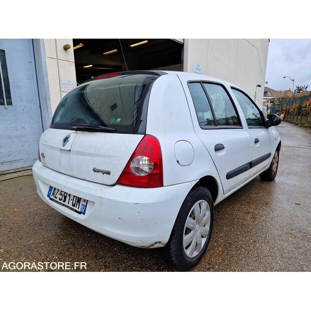 2010 Renault Clio-46808441