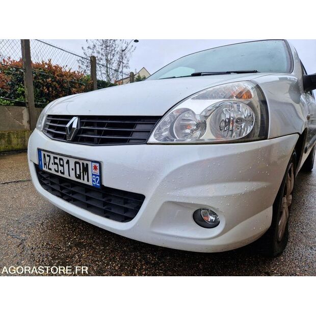 2010 Renault Clio-46808444