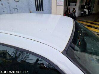 2010-renault-clio-1447135-46808448